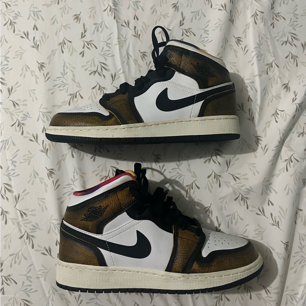 Nike Air Jordan 1 Mid SE “Black/Taxi/White/Sail”, Size 6 Y